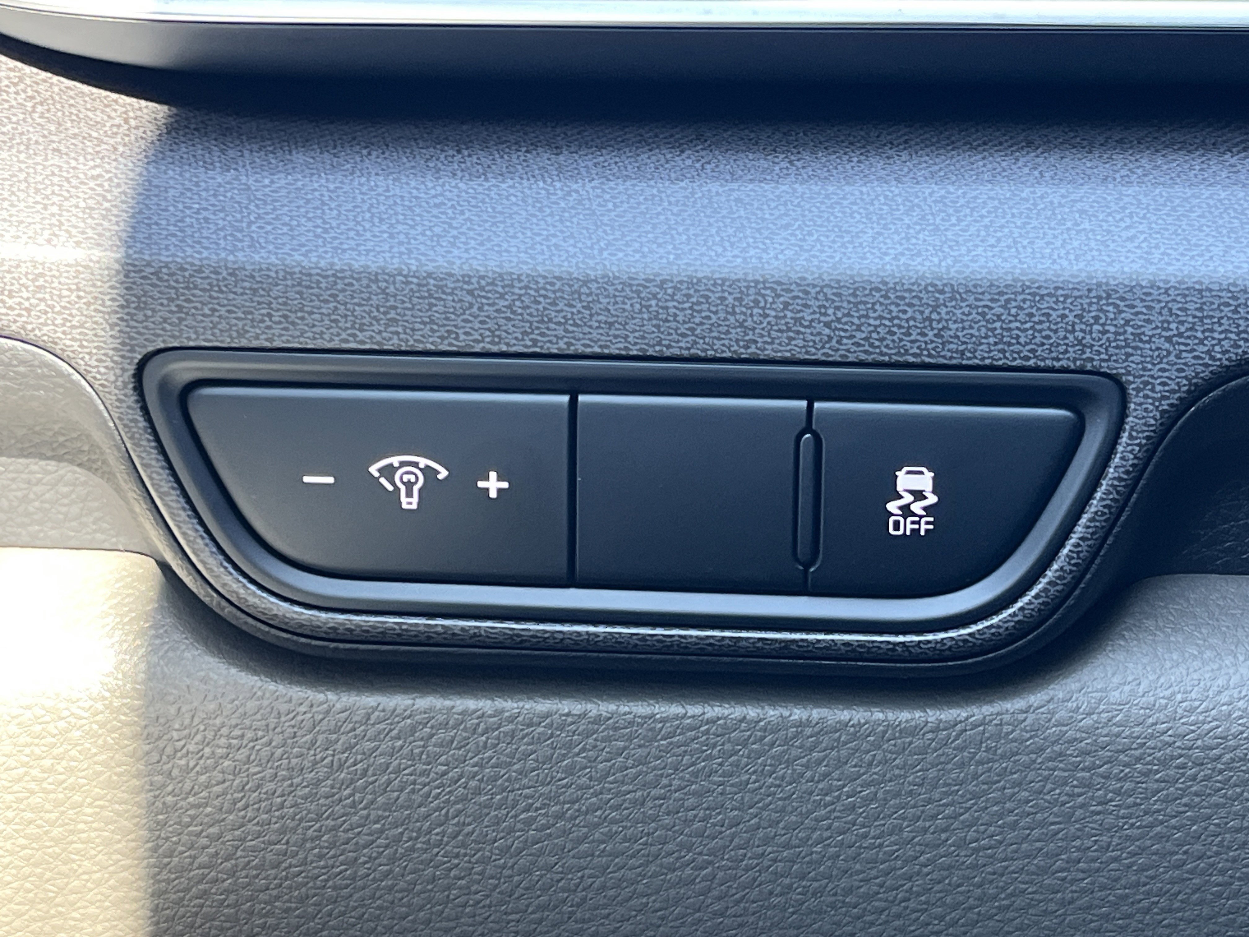 New 2026 Snow White Pearl Kia EX image 15