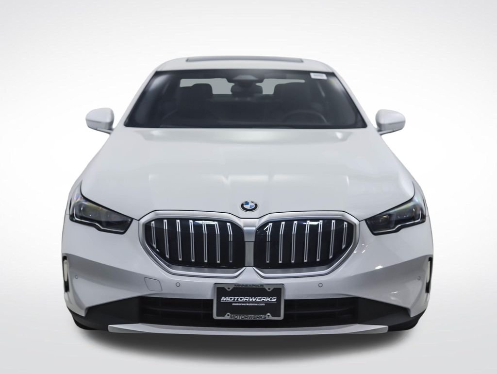2026 BMW 5 Series 530i - Photo 9