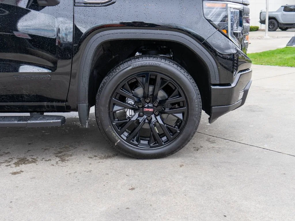 New 2026 Onyx Black GMC Elevation image 32