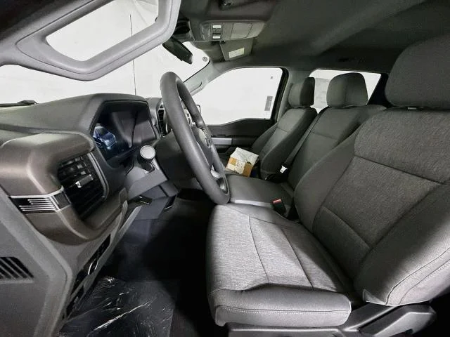 New 2026 Carbonized Gray Metallic Ford XLT image 48
