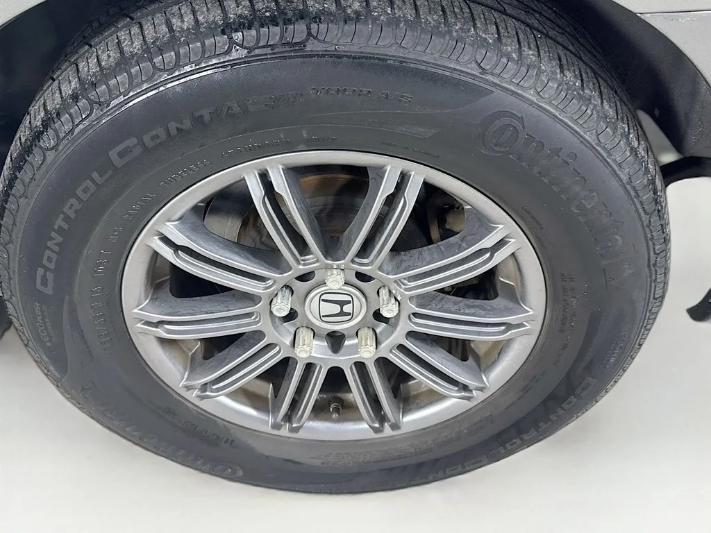 Used 2007 Nimbus Gray Metallic Honda Touring image 39