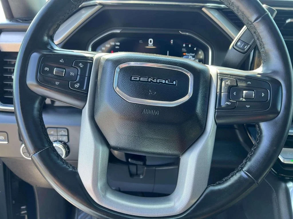 Used 2025 Onyx Black GMC Denali image 8