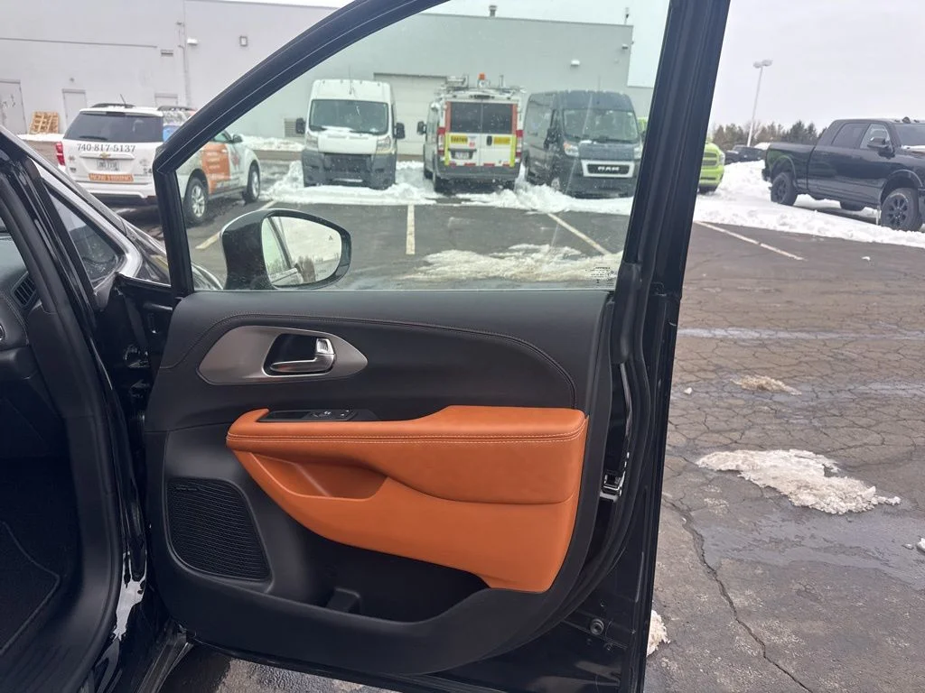 2026 Chrysler Pacifica Pinnacle - Photo 60