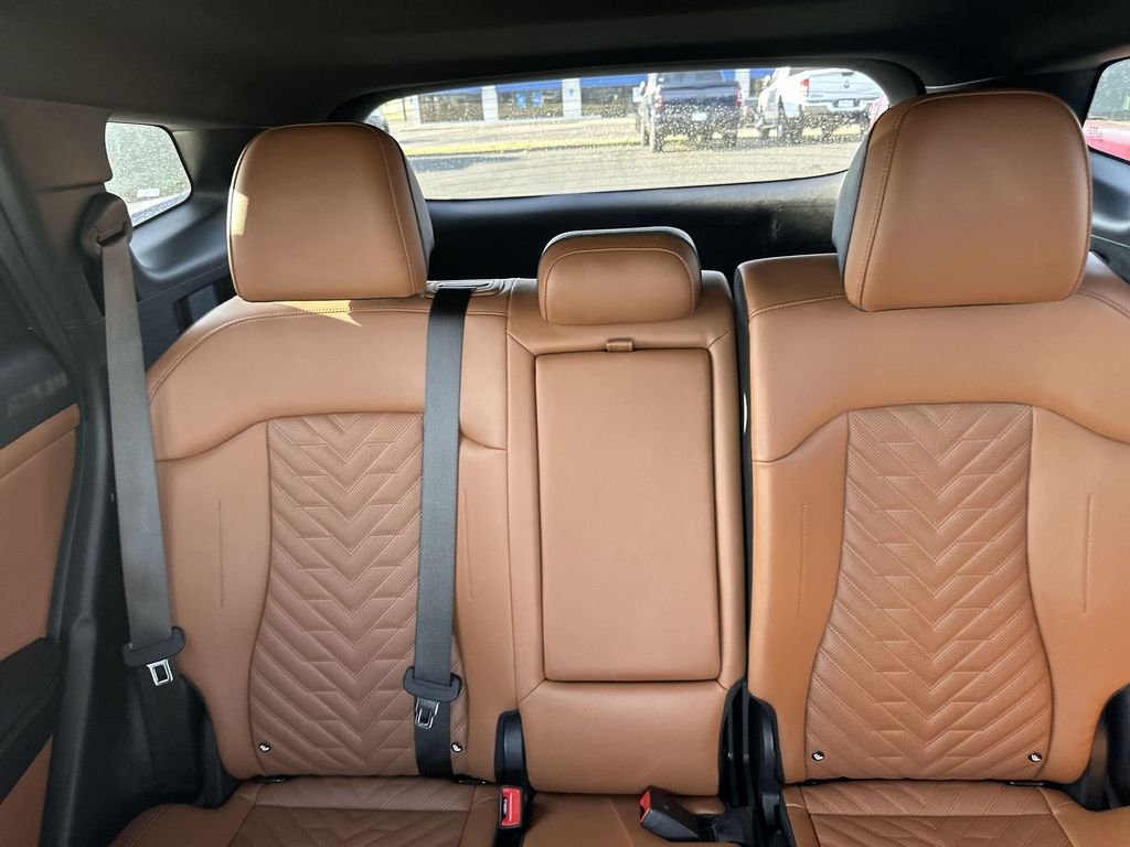 Used 2026 White Kia X-Line image 25
