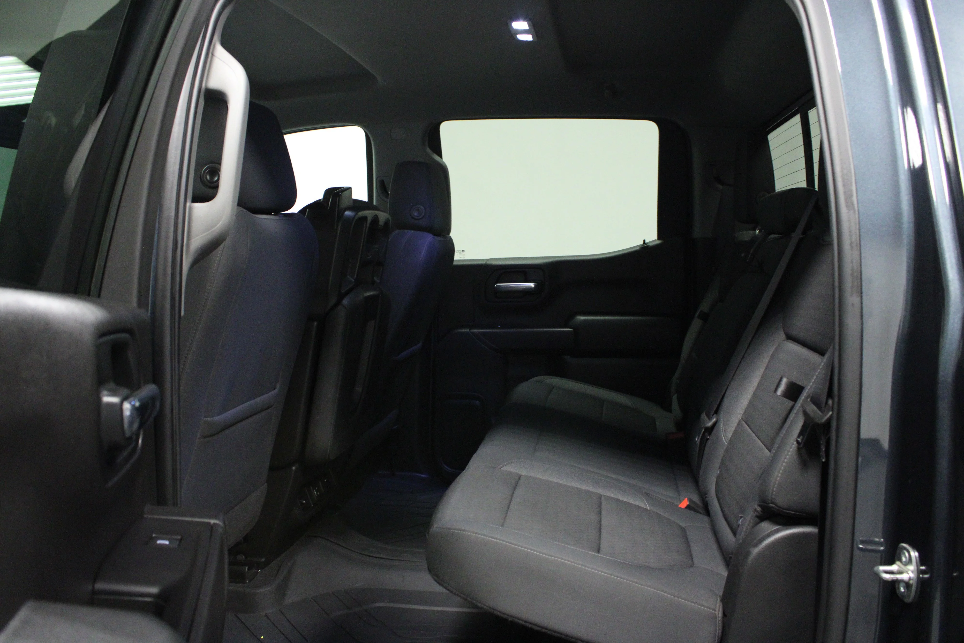 Used 2020 Shadow Gray Metallic Chevrolet LT image 13