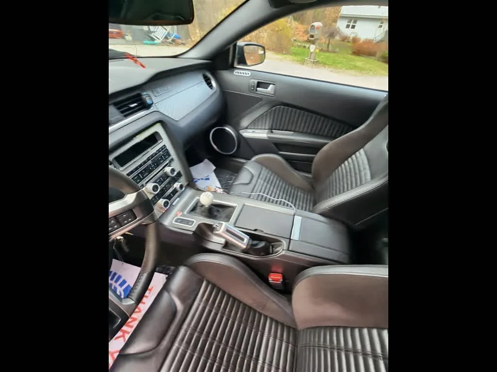Used 2014 Black Ford Shelby GT500 image 30