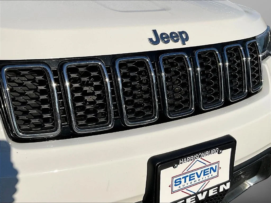 Used 2021 Bright White Clearcoat Jeep Limited image 34