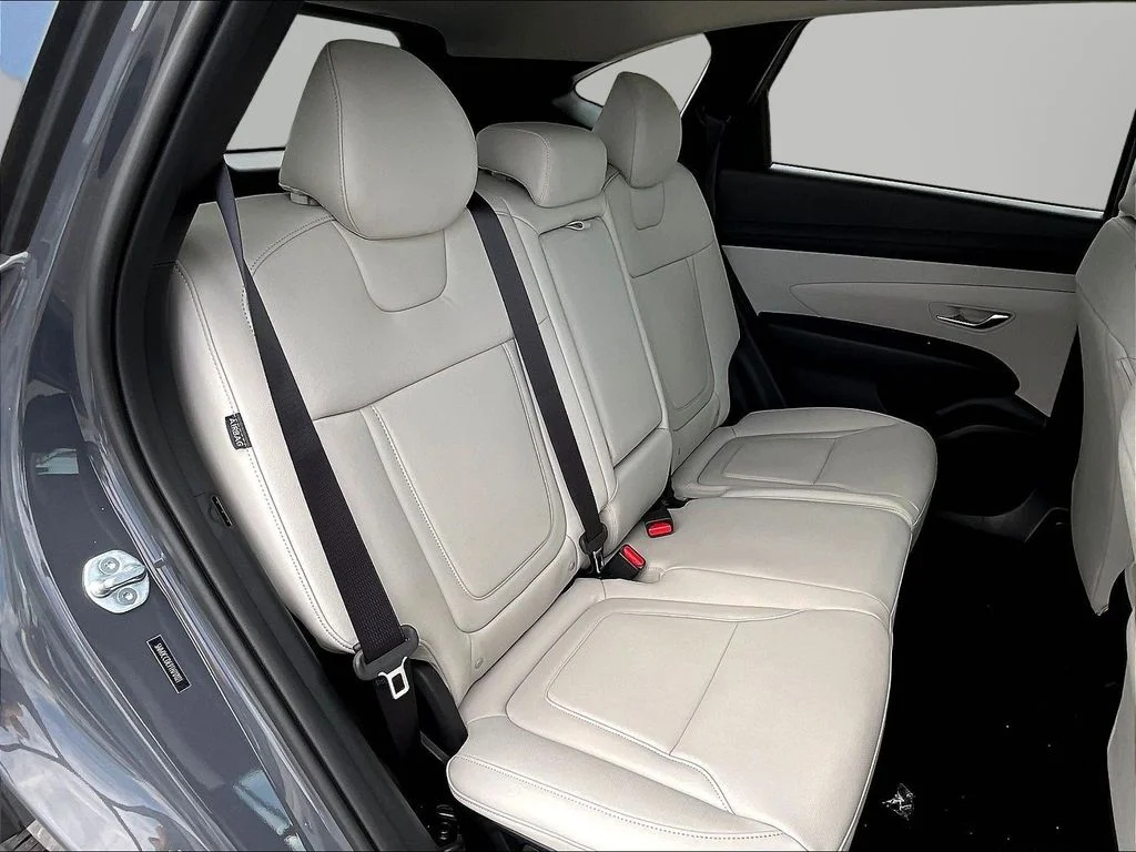 New 2026 Gray Hyundai SEL Premium image 9