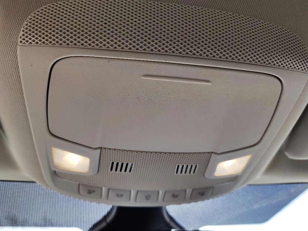 Used 2024 Oxford White Ford SEL image 17