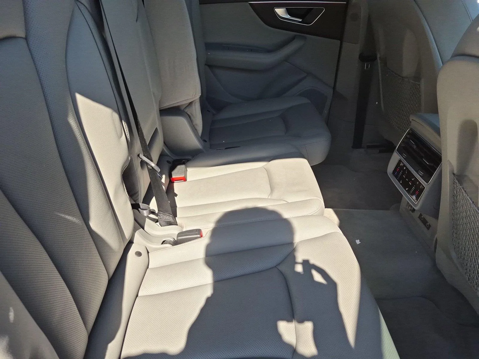 Used 2022 Florett Silver Metallic Audi Premium Plus image 30