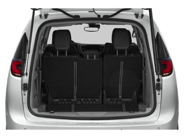 Used 2023 Silver Mist Clearcoat Chrysler Touring L image 14