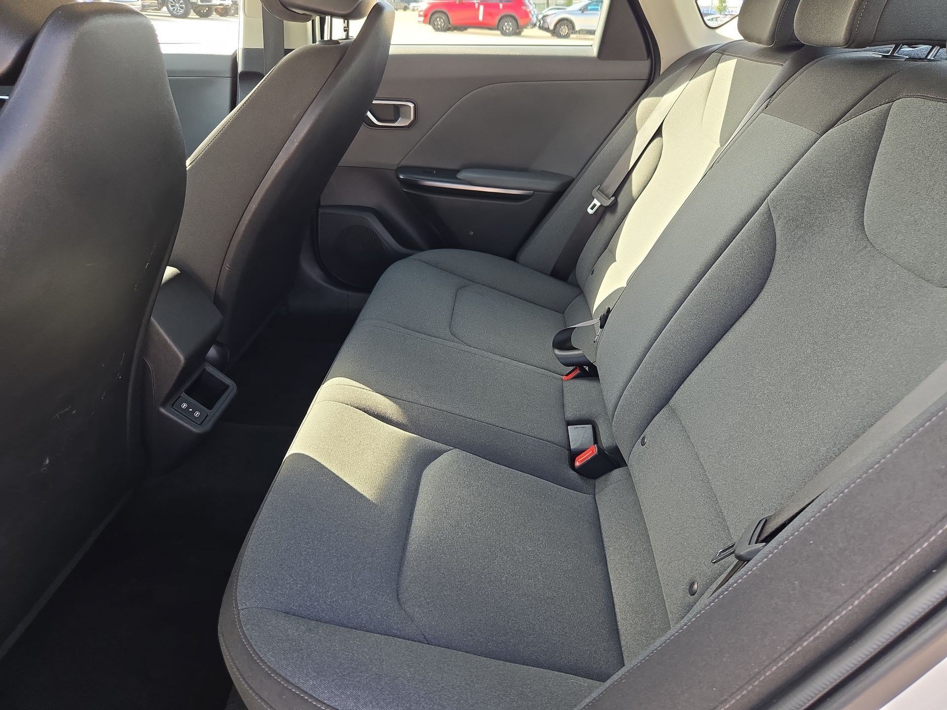 Used 2025 Snow White Pearl Kia LXS image 25