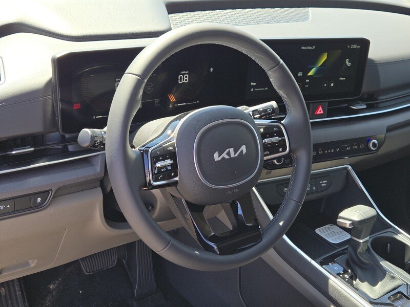 New 2026 Snow White Pearl Kia EX image 12
