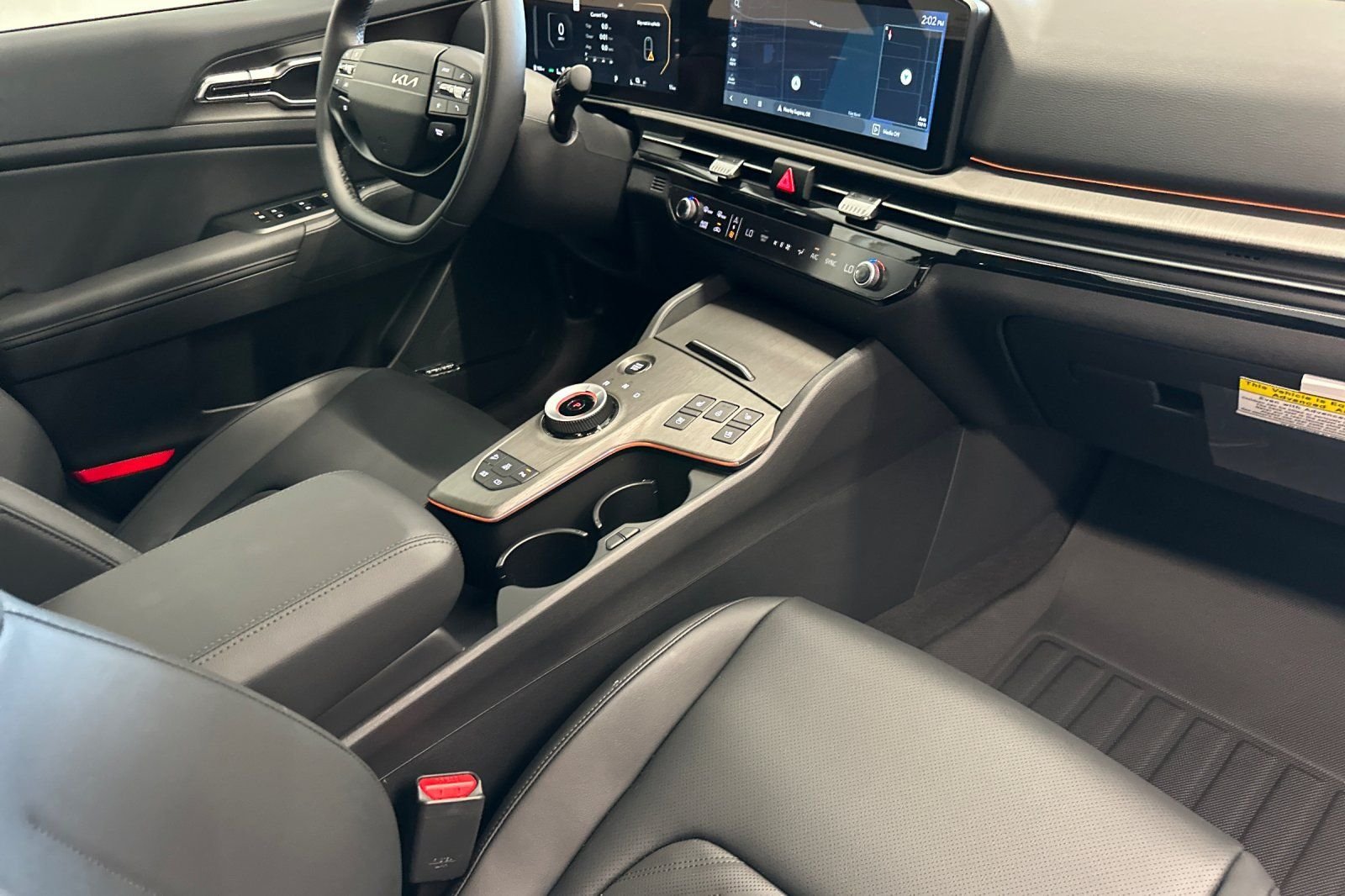 New 2026 Snow White Pearl Kia X-Line Prestige image 12