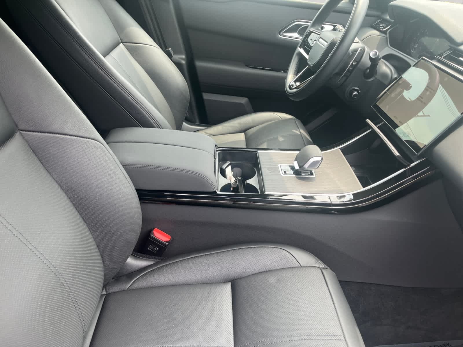 2026 Land Rover Range Rover Velar S - Photo 15