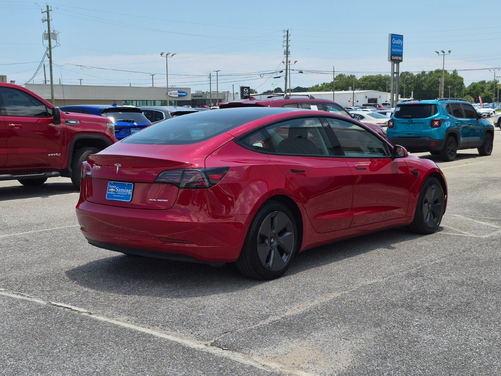 Used 2022 Red Tesla Long Range image 5