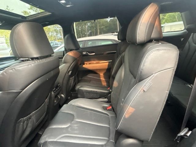 Used 2023 Abyss Black Pearl Hyundai Calligraphy image 7