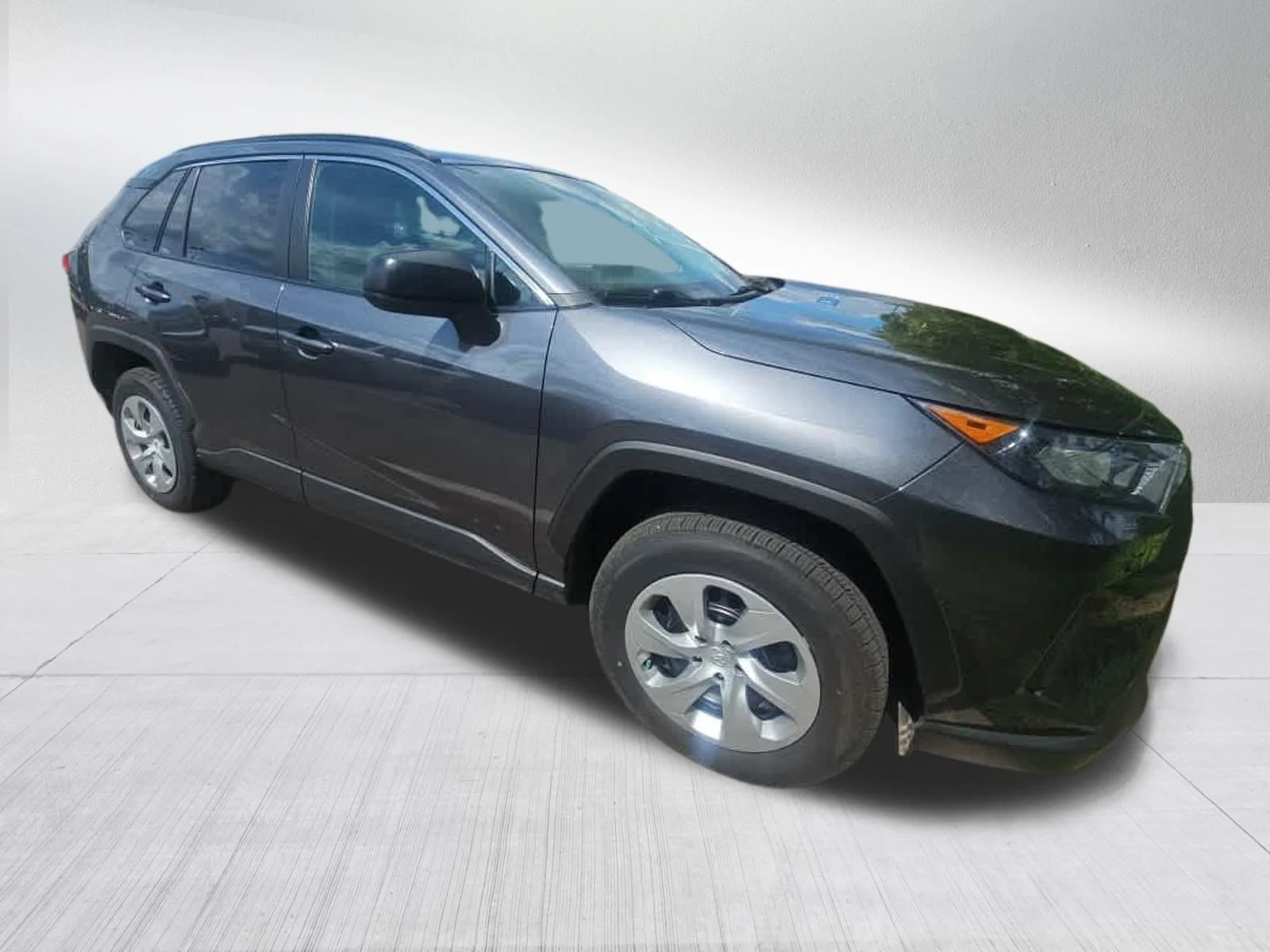 Used 2021 Magnetic Gray Metallic Toyota LE image 3