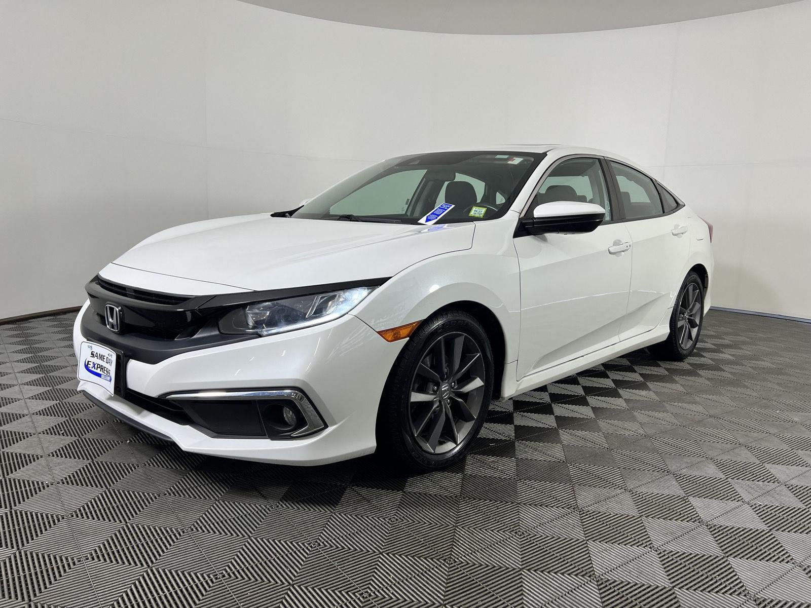 Used 2019 Platinum White Pearl Honda EX image 28