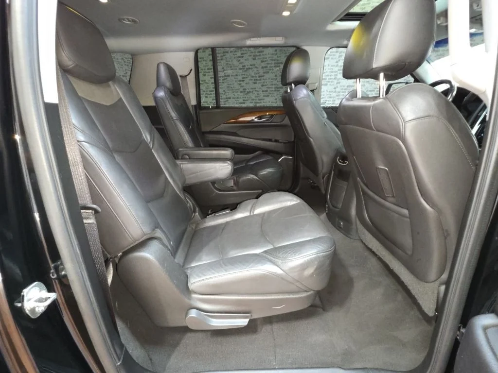 Used 2020 Black Raven Cadillac Luxury image 11