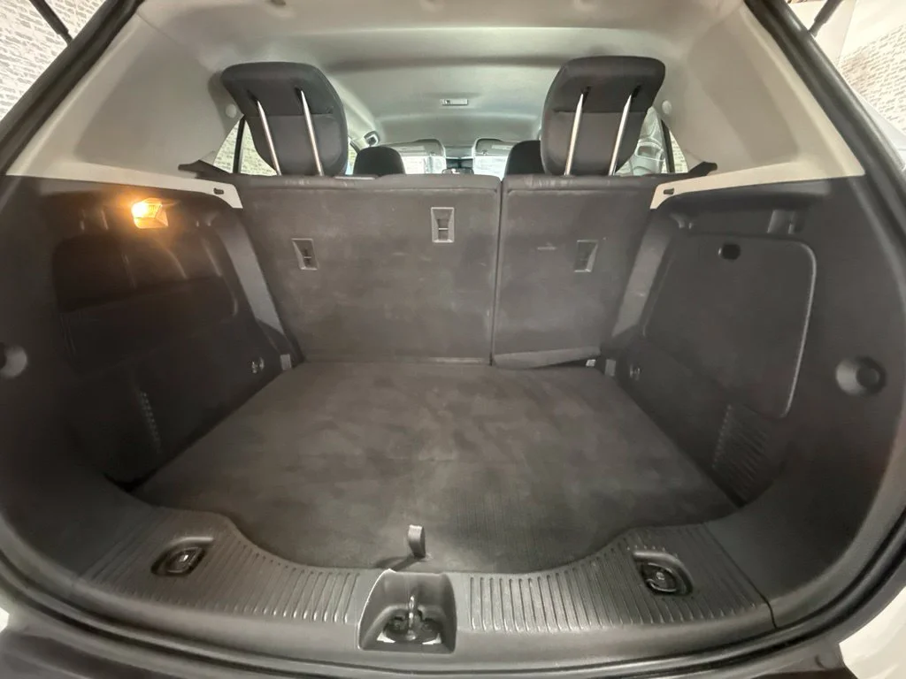 Used 2016 Summit White Chevrolet LT image 16