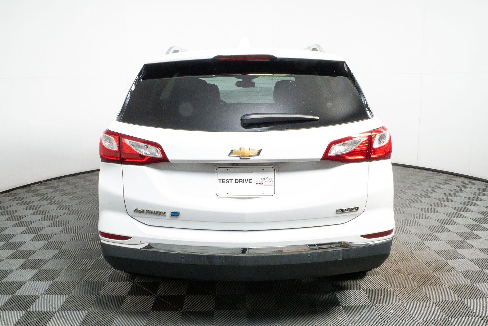 Used 2018 Summit White Chevrolet Premier image 28