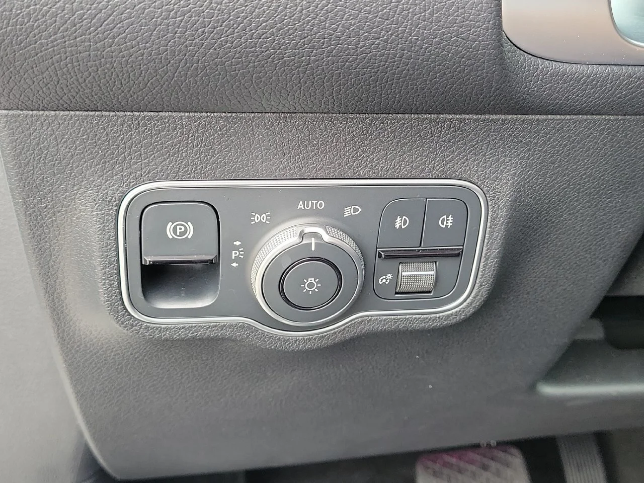 Certified Used 2026 White Mercedes-Benz GLB 250 image 26