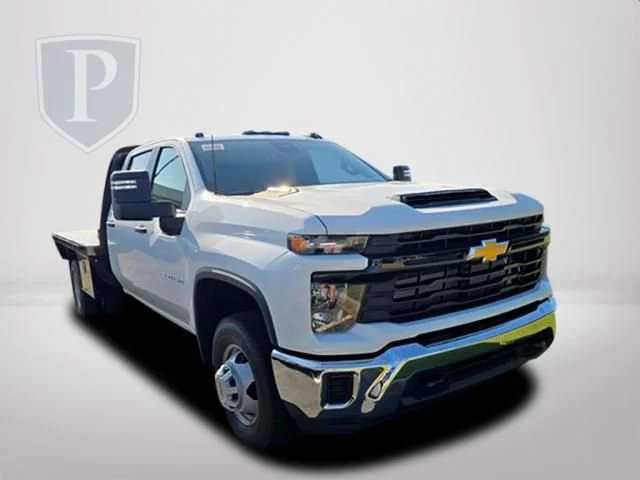 New 2026 Summit White Chevrolet Work Truck image 2