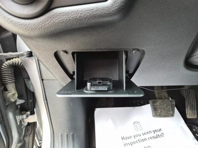 Used 2017 Silver Jeep Latitude image 18