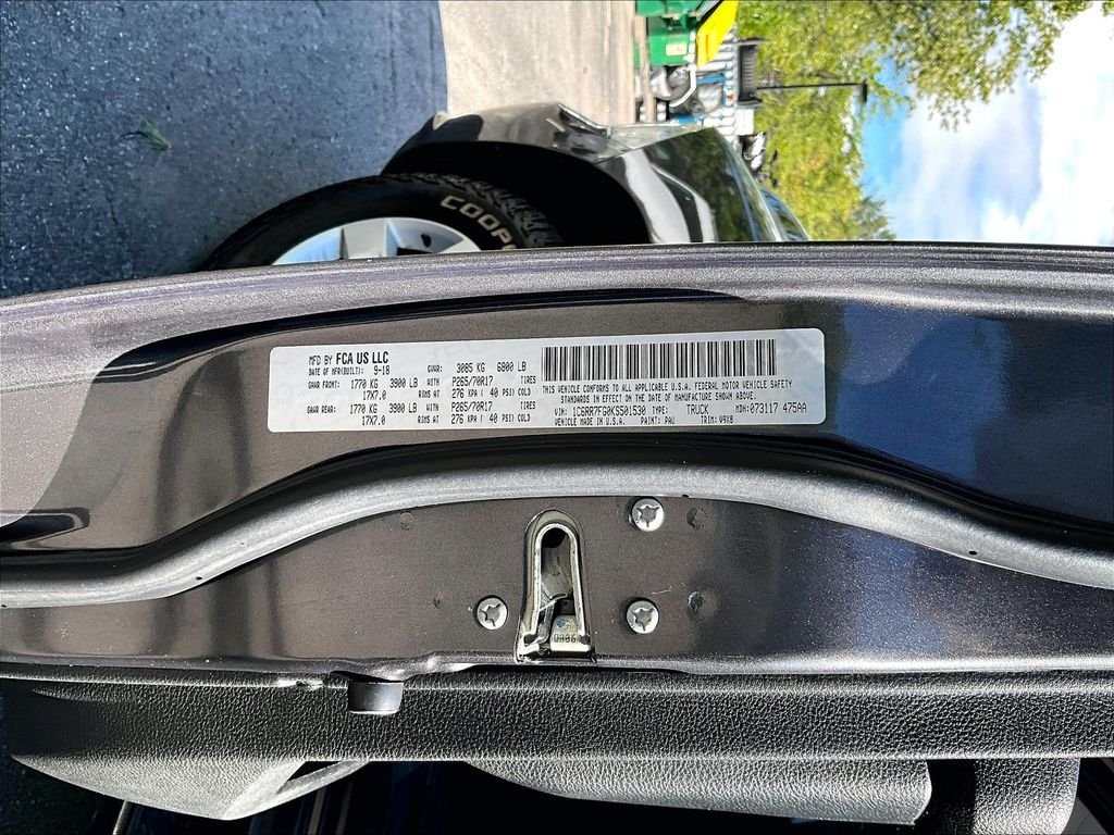 Used 2019 Granite Crystal Metallic Clearcoat Ram Express image 36