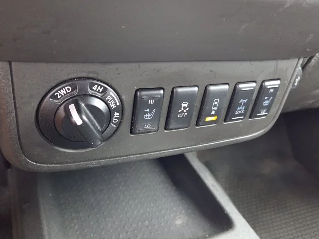Used 2019 Black Nissan PRO-4X image 22
