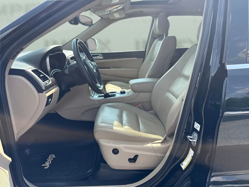 Used 2018 Black Jeep Limited image 5