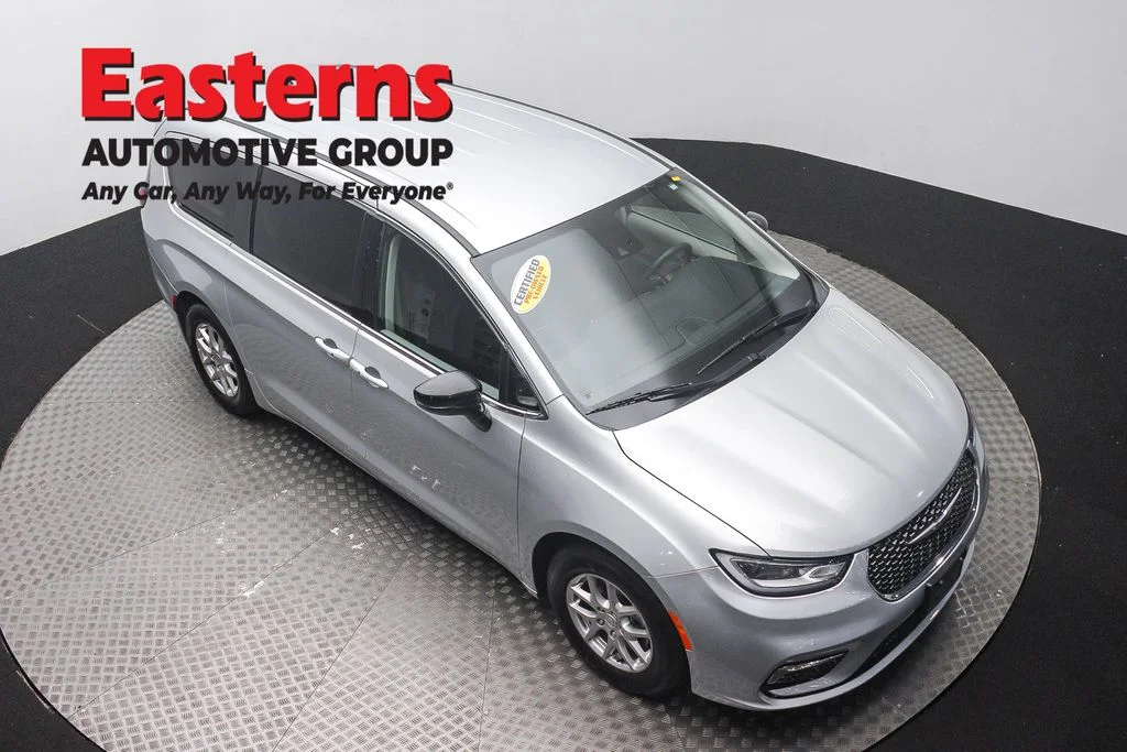 Used 2024 Silver Chrysler Touring L image 66