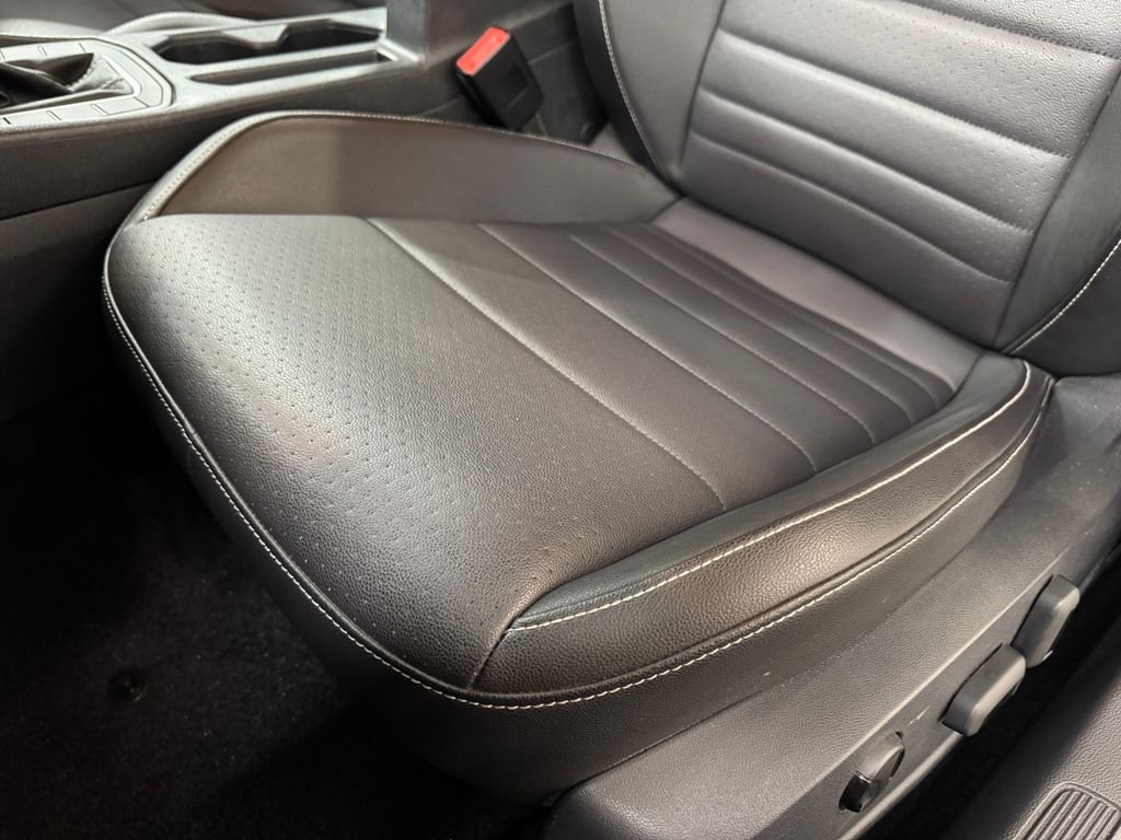 Used 2024 Silver Volkswagen 1.5T SE image 27
