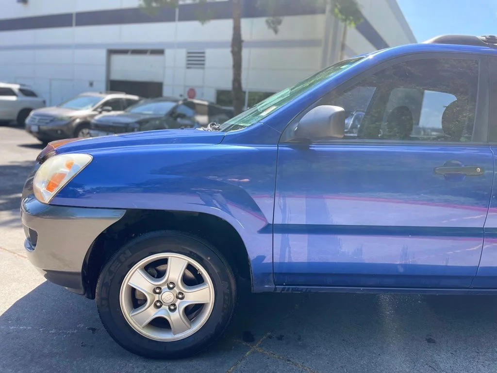 Used 2008 Blue Kia LX image 7