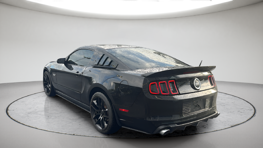 Used 2014 Black Ford GT image 11