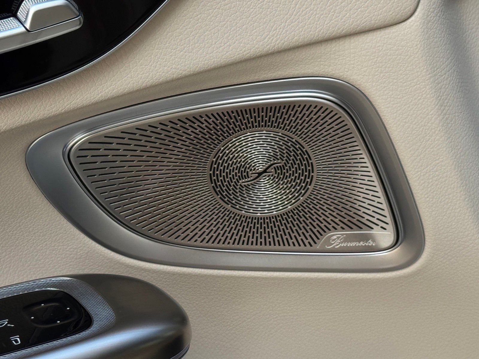 New 2026 Polar White Mercedes-Benz CLE 300 image 14