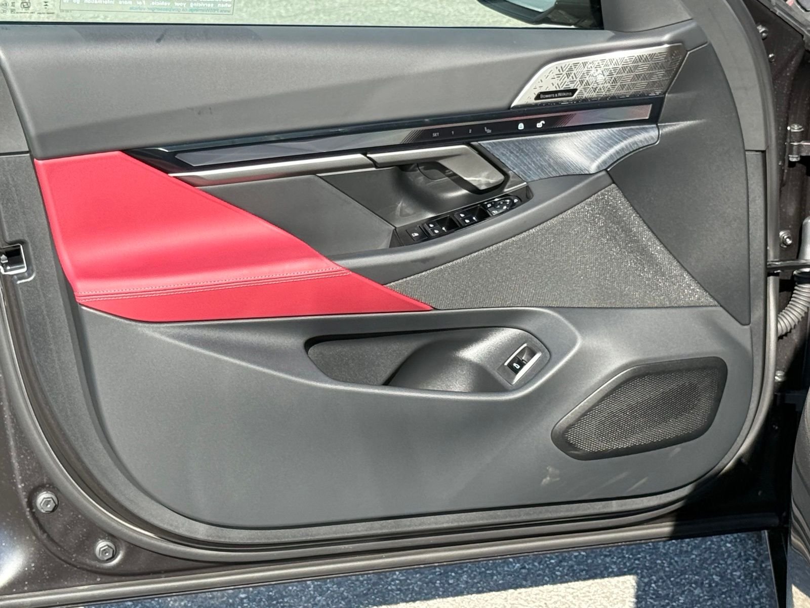 New 2027 Gray BMW eDrive40 image 14