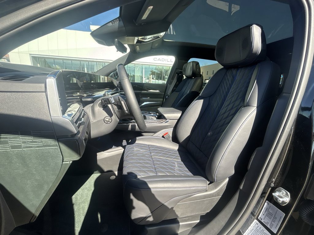 2026 Cadillac Escalade IQL Luxury - Photo 26