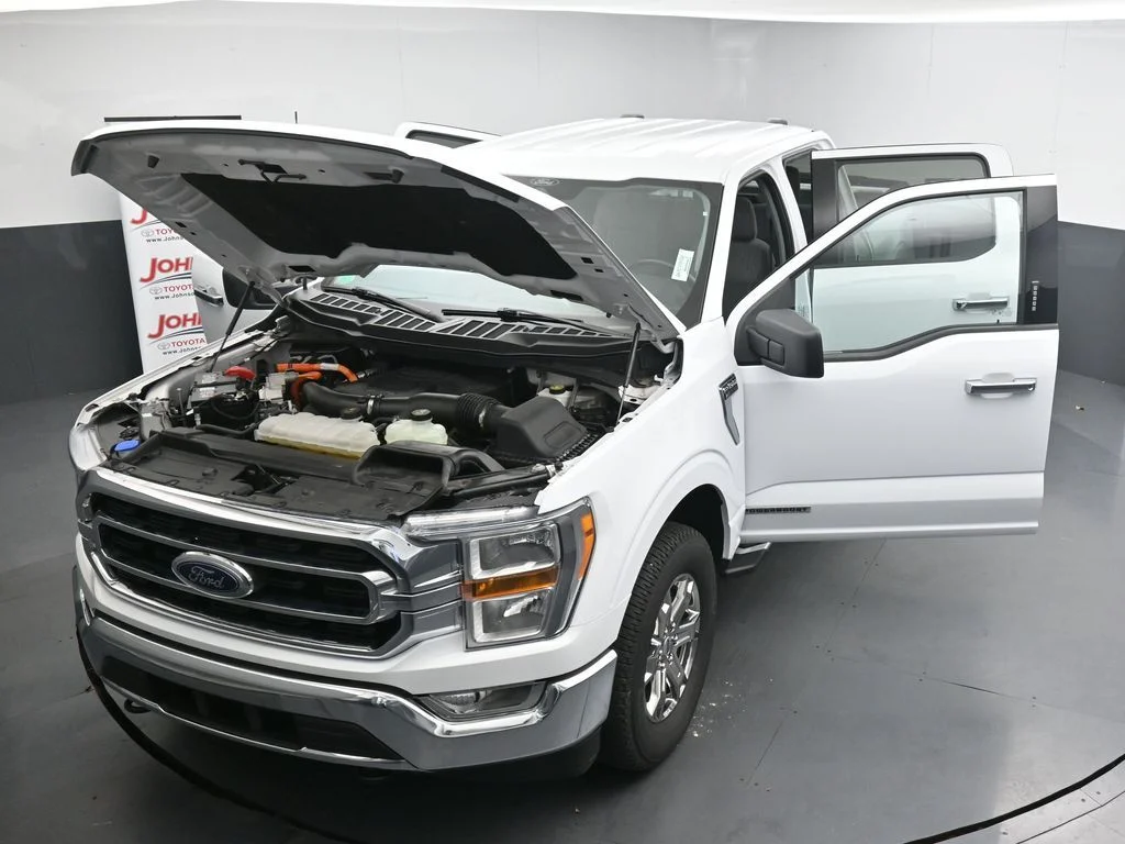 Used 2022 White Ford XLT image 40