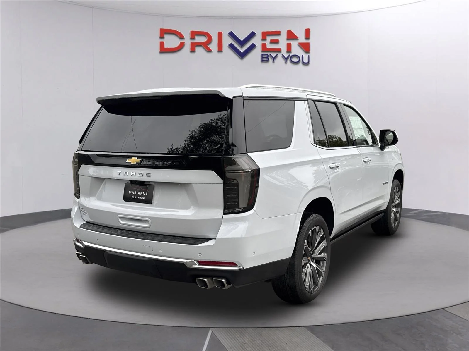 New 2026 Polar White Tricoat Chevrolet High Country image 4