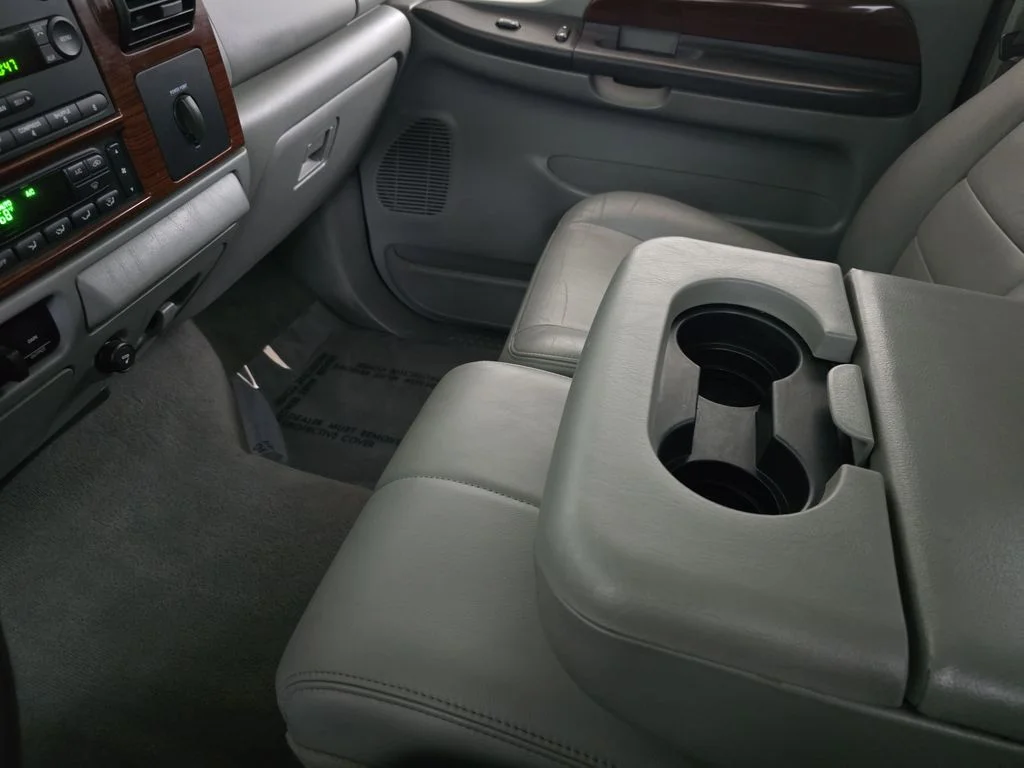 Used 2005 Black Clearcoat Ford Lariat image 18