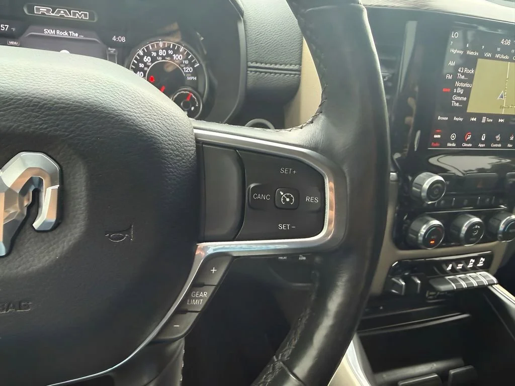 Used 2019  Ram Laramie image 18