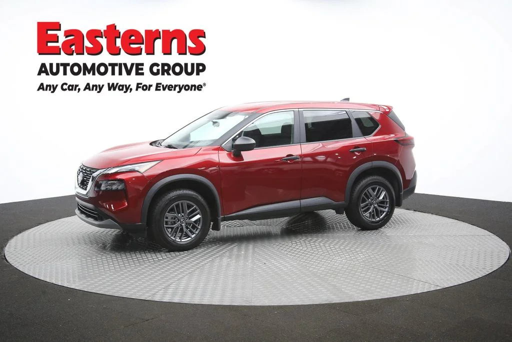 Used 2023 Red Nissan S image 56