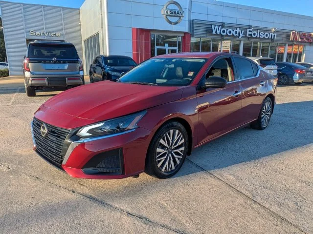 Used 2024 Red Nissan 2.5 SV image 8