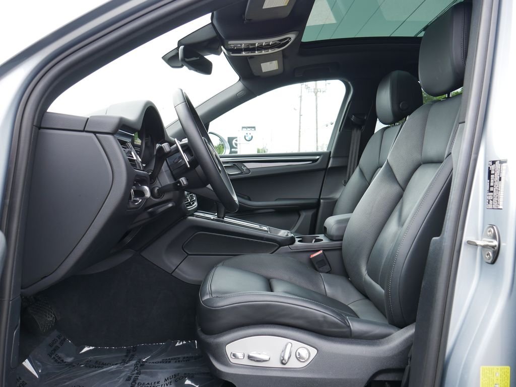 Used 2022 Silver Porsche Base image 14
