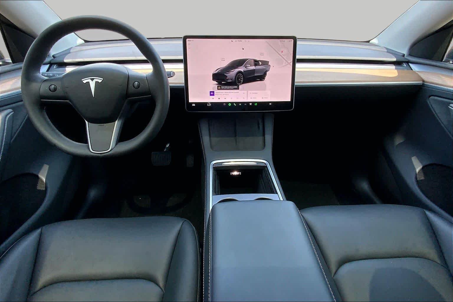 Used 2023 Deep Blue Metallic Tesla  image 13
