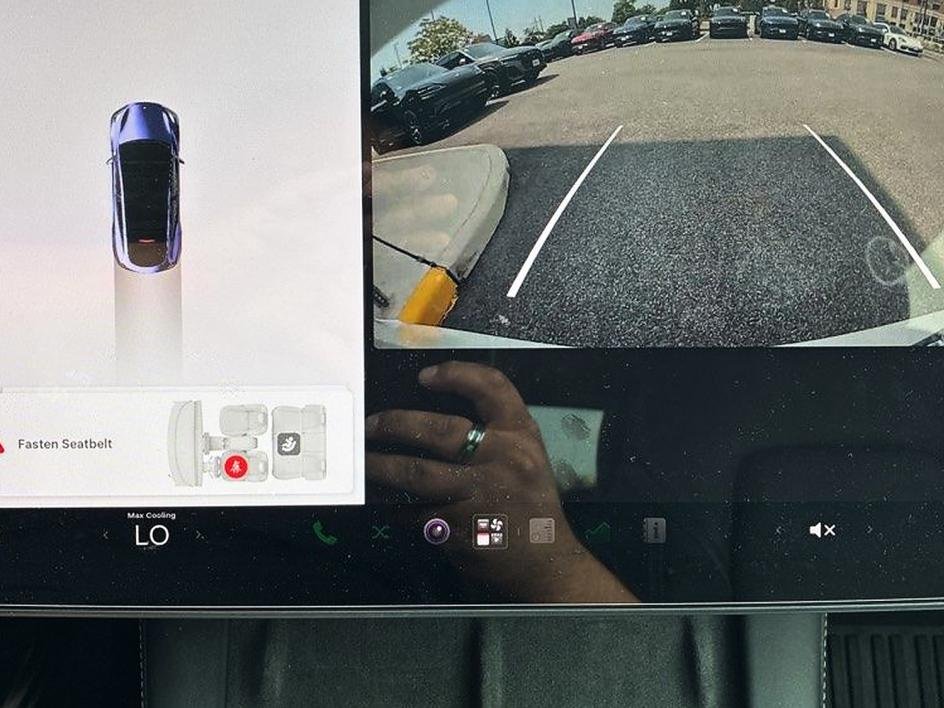Used 2021 White Tesla Long Range image 12
