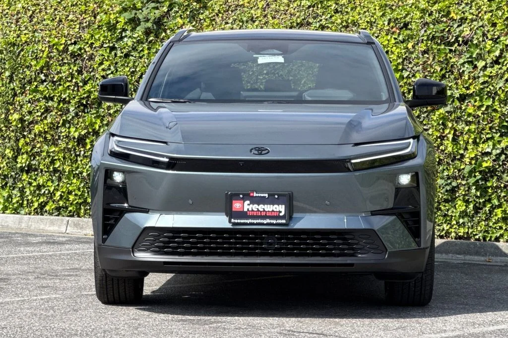 New 2026 Overcast Toyota XSE image 9