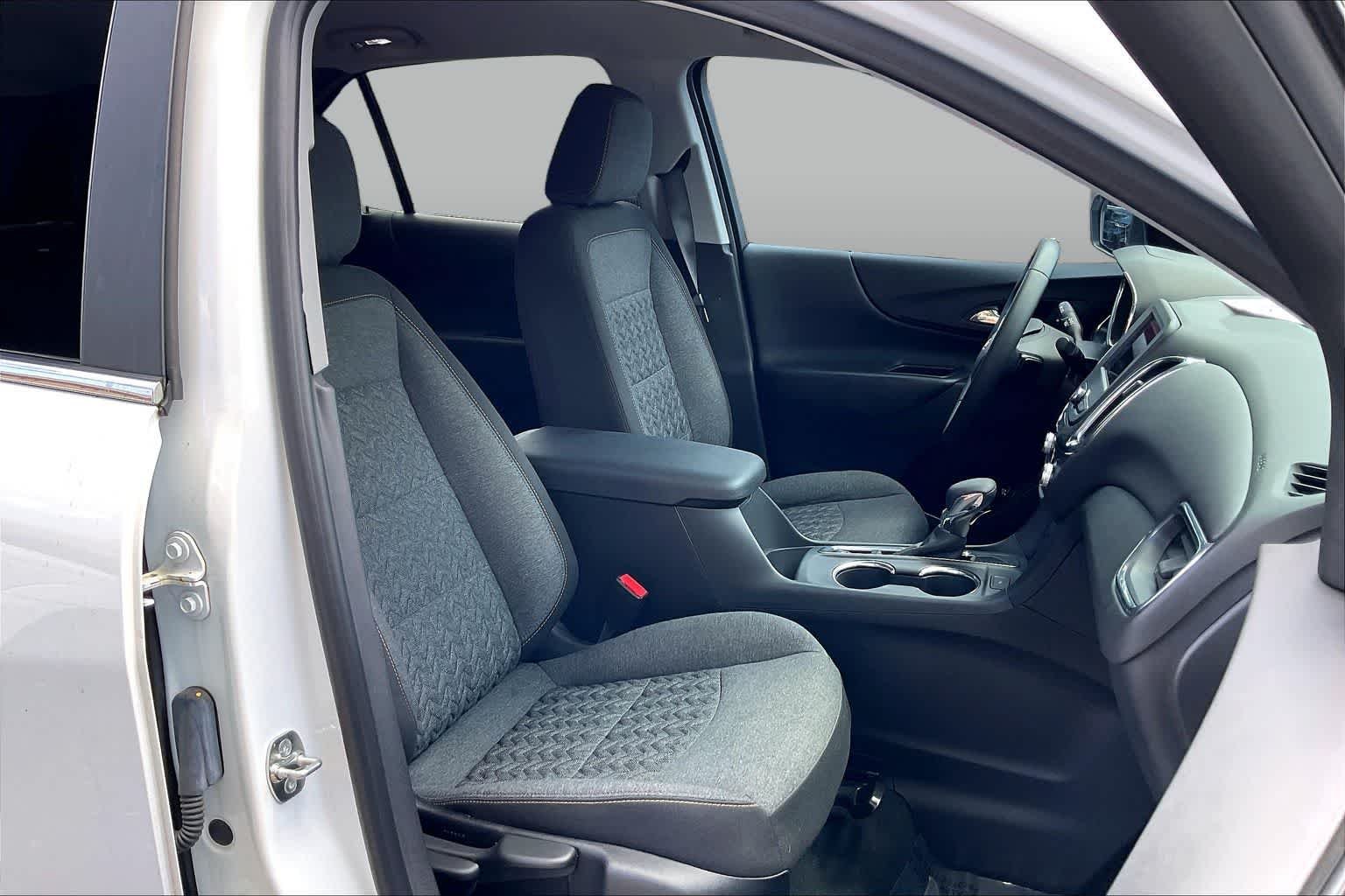 2024 Chevrolet Equinox LT - Photo 8